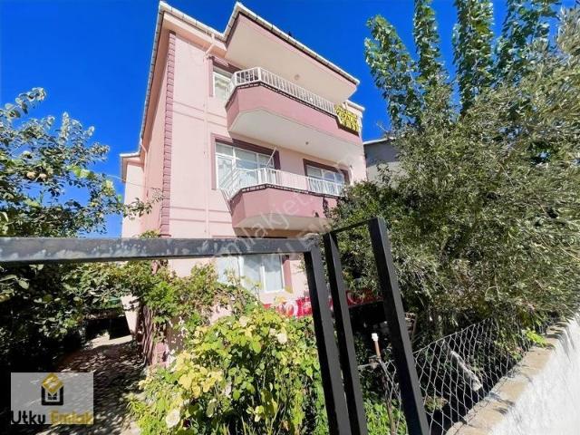 Utku Emlak'tan Babaeski Cumhuriyet Mah. 2+1 Kiralık Daire