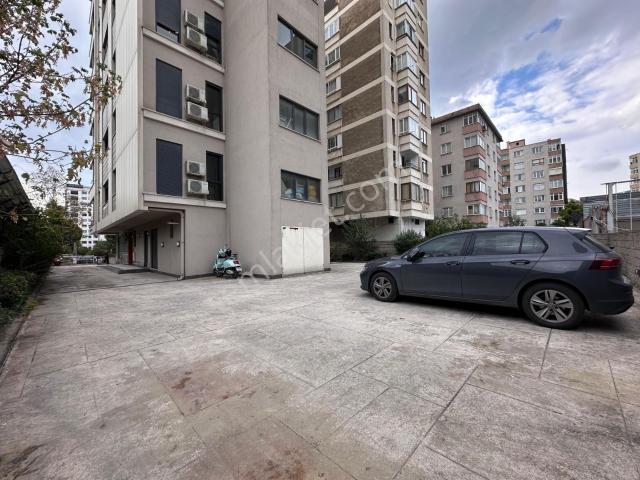 Utkudan Kozyatağında Geniş Balkonlu Ebeveynli 100m2