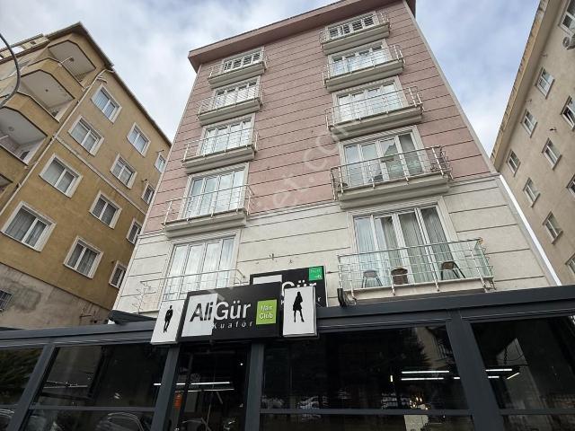 Utku'dan Ümraniye Tatlısu 'da Kombili, Ferah 3+1 Daire