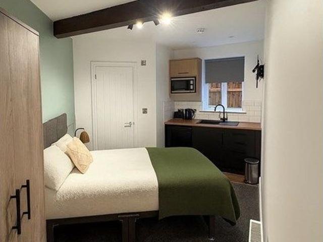 Uttoxeter Old Road, Derby DE1, Studio to rent, £725 pcm | PrimeLocation