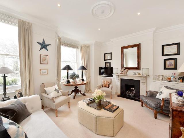 Uverdale Road, Chelsea, London, SW10 3 bed flat to rent £4,116 pcm £950 pw
