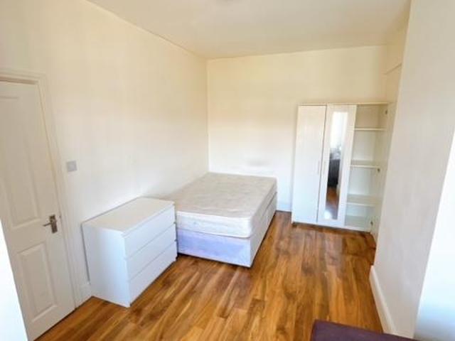 Uxbridge Road, London W5 1 bed house of multiple occupation to rent £650 pcm £150 pw