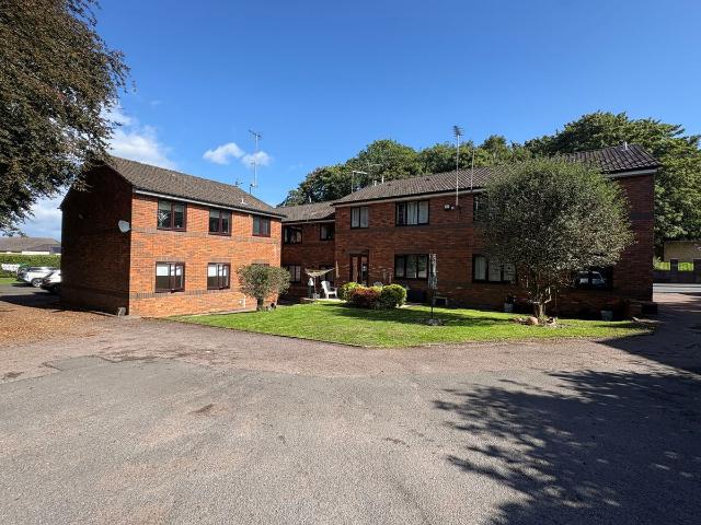 Uxbridge Street, Cannock WS12, 2 bed flat to rent, £900 pcm | PrimeLocation
