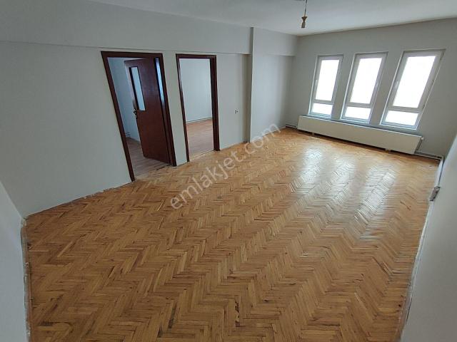 Uyanış'da 3+1 2.kat Konumunda Yüksek Giriş Balkonlu Kiralık Daire Tuğrul Emlak'tan