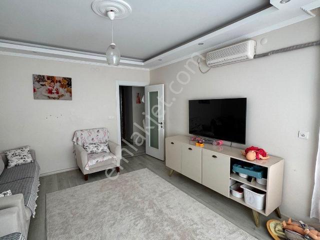 Uyar Gayrimenkulden Adliye Karşısı 2+1 Daire