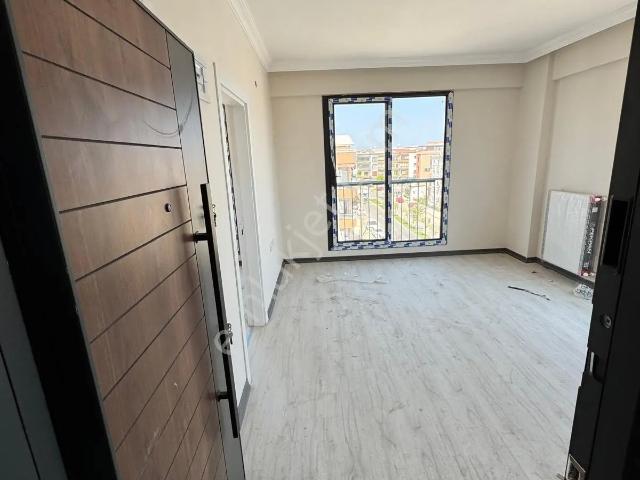 Uyar Gayrimenkulden Yeni Mahallede Kiralık 1+1