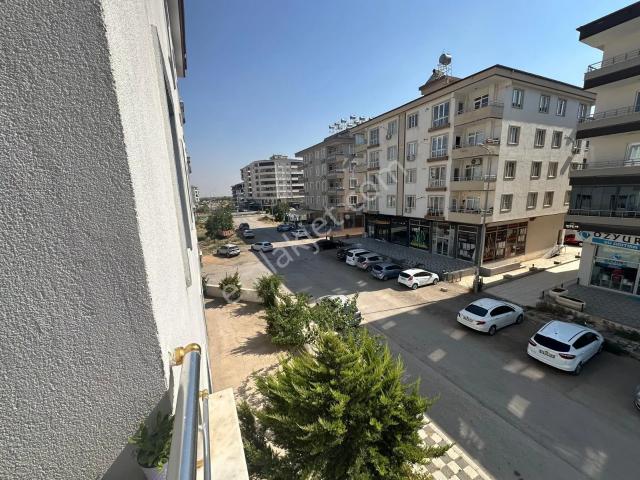 Uyaran 79 Gayrimenkul Den Mecmettin Erbakan Mh 2+1 Satılık Daire