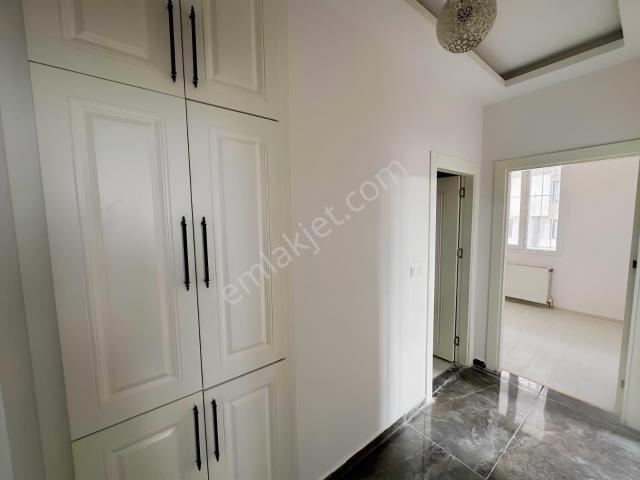 Uyaran 79 Gayrimenkul Den Kazım Karabekir Mh Satılık 2+1 Daire