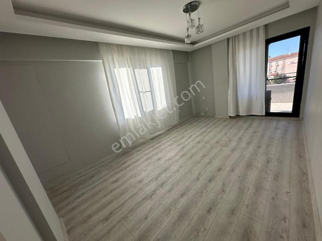 Uyaran 79'dan Kazım Karabekir Mh Satılık Lüx Daire