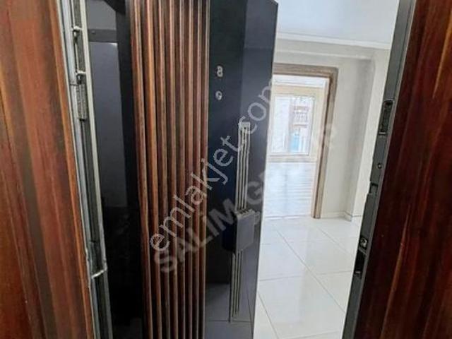 Uydukent'te Süper Lokasyonda Satılık 6+1 Lüks Dubleks Daire