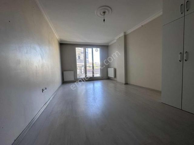 Uygun Emlaktançağlayan Kiralık 2+1 Otoparklı Asansörlü Daire