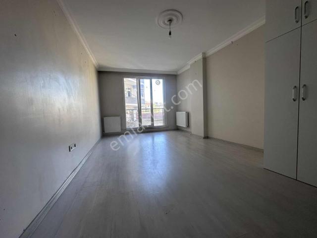 Uygun Emlaktançağlayan Kiralık 2+1 Otoparklı Asansörlü Daire