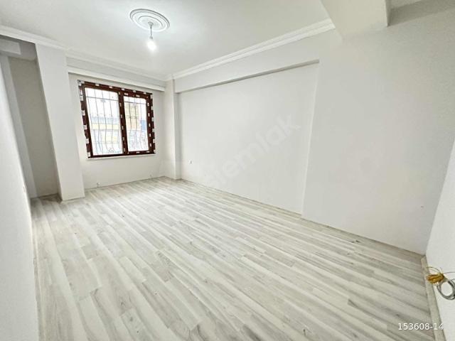 UYGUN EMLAKTAN SATILIK 2+1 KAPALI OTOPARKLI DAİRE