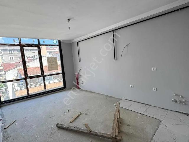 Uygun Emlaktantaşocağı Caddesindesatılık 3+1 Sıfır Dublex Daire