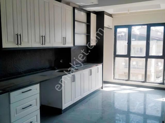 Uysal'dan Karacasu'da 117m2 3+1 Ana Cadde Üzeri Sıfır Daire