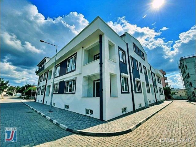 UYTUNDAN ZEYTİNLİDE MÜSTAKİL TADINDA SIFIR 2+1 GENİŞ DAİRE