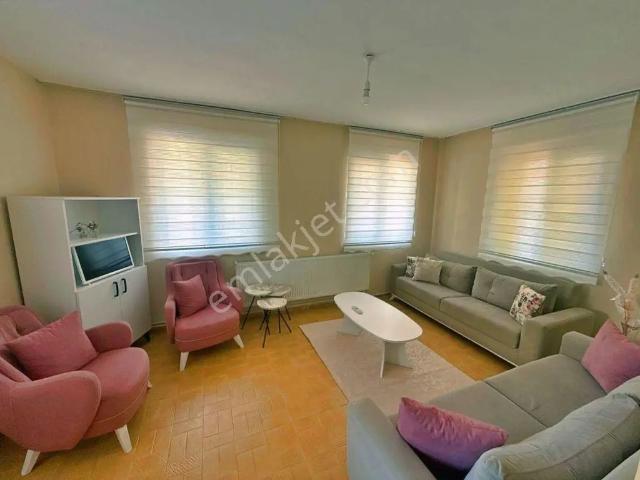 Uytundan Burhaniyede Denize Yakın Doğalgazlı Eşyalı Kiralık 2+1