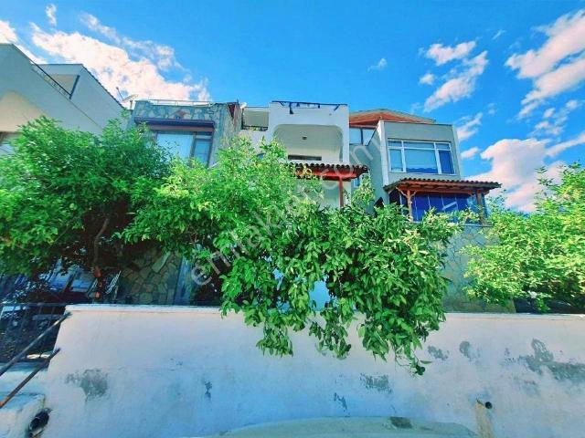 Uytundan Gürede Denize 250 Metre Çift Bahçeli 2+1 Kelepir Villa!