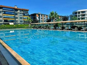 Uytundan Örende Havuzlu Tenis Kortlu Site Kiralık 1+1 Akıllı Ev