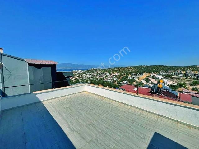 Uytundan Pelitköyde Site İçi Doğalgazlı Eşyalı Kiralık 3+1 Villa