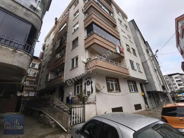 Uzman Emlak'tan 4+1,170m2 Müstakil Girişli Satılık Daire