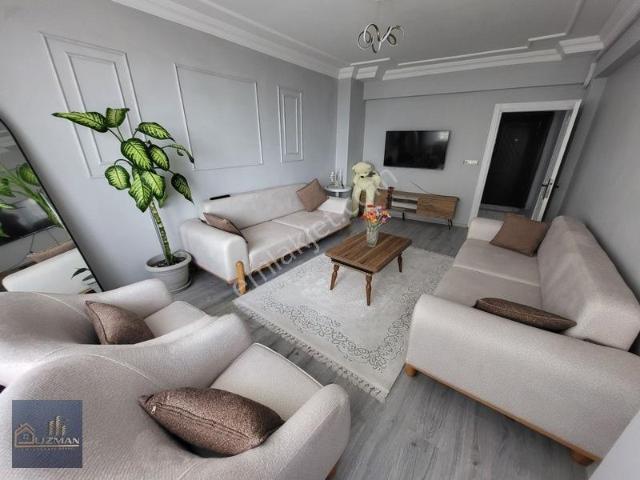 Uzman Emlak'tan 2+1 Deniz Manzaralı Satılık İçi Yapılı Daire.