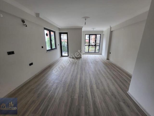 Uzman Emlak'tan 2+1 Güzelyalı Mh'de 1.katta Sıfır Satılık Daire