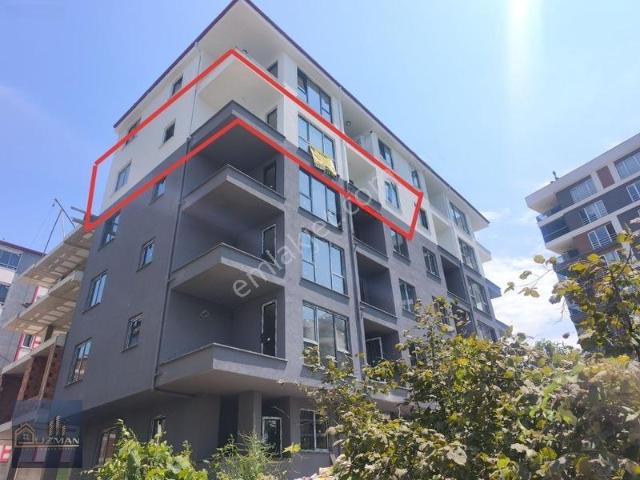 Uzman Emlak'tan 3+1 Deniz Manzaralı 4.katta Sıfır Satılık Daire