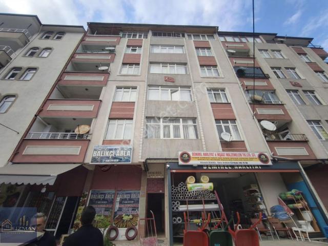 Uzman Emlak'tan Güzelyalı Mh'de Denize Nazır 2.kat Satılık Daire