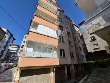 Uzman Emlak'tan Merkezde Full Eşyalı Kiralık Daire