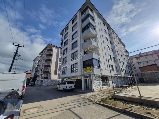 Uzman Emlak'tan Sıfır Ayarında Merkezde Satılık 3+1 Daire