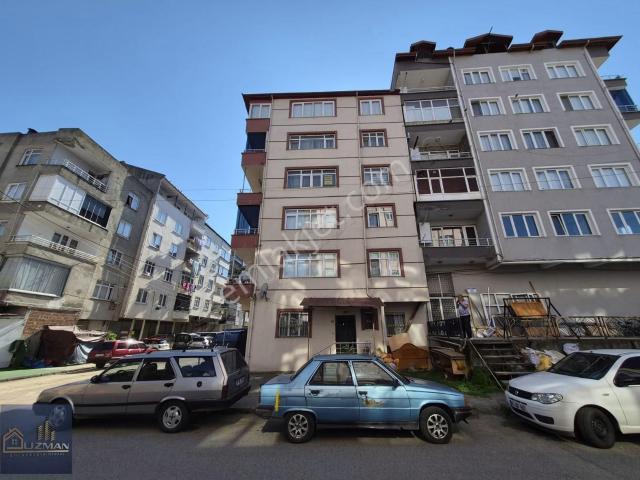 Uzman Emlak'tan Sahilde Kiralık 3+1 Daire