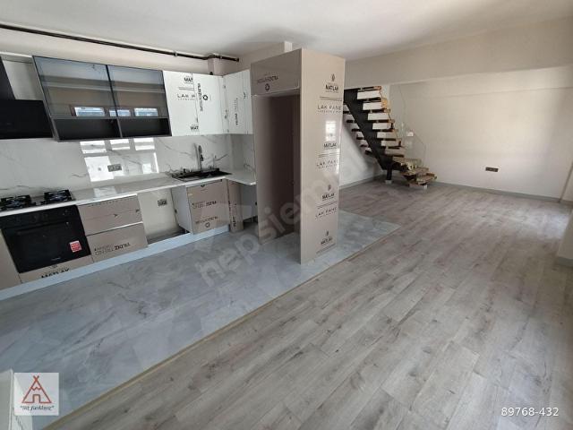UZMAN EMLAK'TAN SIFIR DUBLEKS 4+1 FERAH DELUXE DAİRE