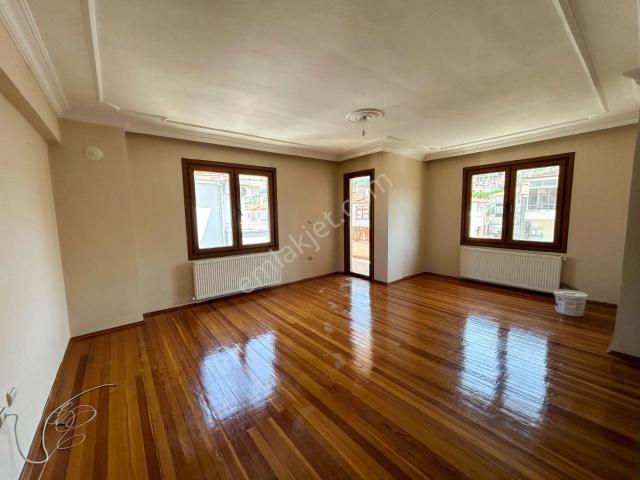 Uzmanlar'dan İznik Yolu 3+1 Bakımlı Kiralık Daire