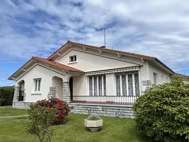 Uzos 64110 Achat / Vente maison 5 pièces t5 parking