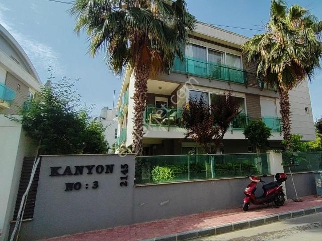 Ğüzeloba'da Site İçerisinde 1+1 Eşyalı Kiralık