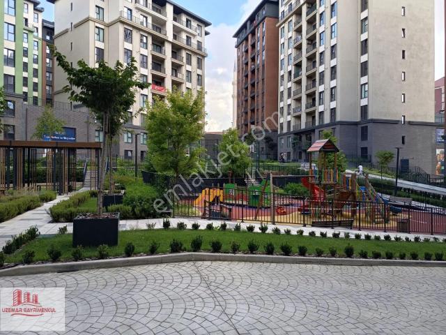 Uzemar'dan Beyoğlu E5 Uzerinde Kiralık 2+1 Yeni Okmeydanı