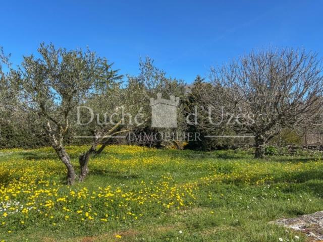 UZÈS, maison à vendre, 8 pièces, 145 m²