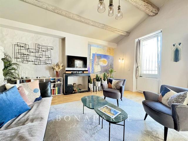 Uzès Maison De Village En Pierre De 100²M Entièrement Ré. 110m² Baron