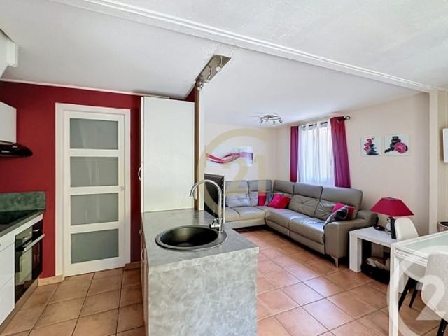 UZÈS, appartement à vendre, 3 pièces, 47 m²