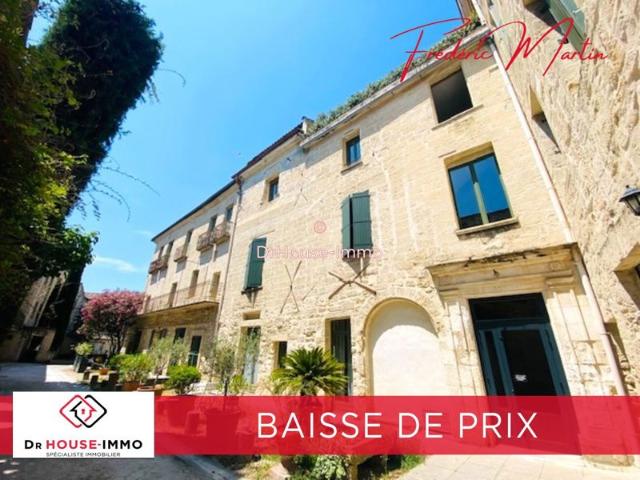 Uzès centre, dans un bel immeuble en pierre très bel appartement lumineux de 91 m² en duplex au calme avec ascenseur