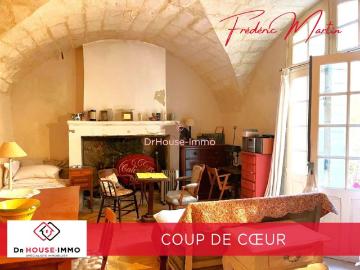 Uzès centre, en nouveauté appartement de 30 m² en rez de jardin dans un immeuble en pierre au calme