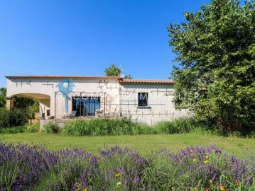 UZES PONT DU GARD: Villa récente P6 avec vue dominante sur