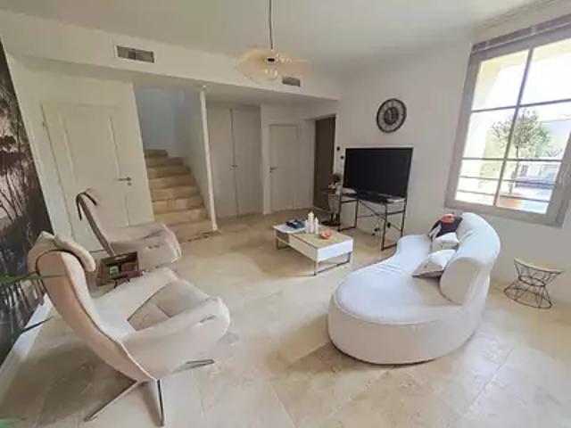 Uzès 30700 Achat / Vente appartement 3 pièces t3