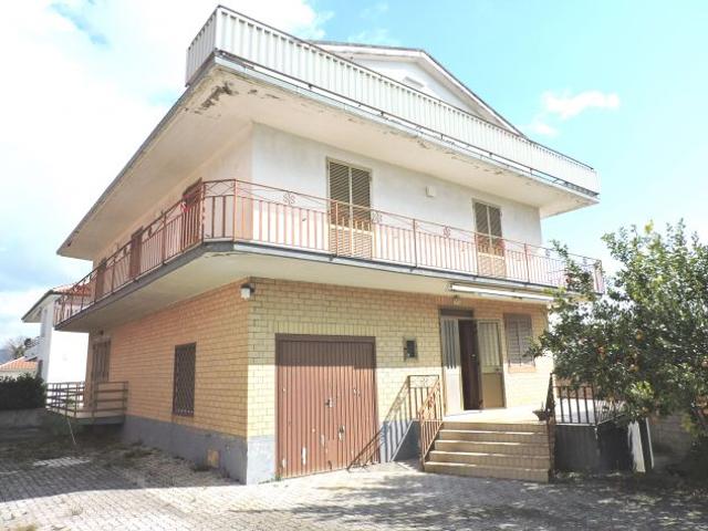V2772 VILLA UNIFAMILIARE/BIFAMILIARE CARINOLA LOC. CASANOVA