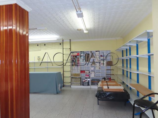 V2788 DOS LOCALES EN VENTA EN COBEJA CON POSIBILIDAD DE CAMBIO DE USO A VIVIENDA