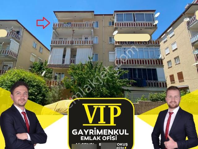Vıp Gayrimenkul'den 3+1 Manzaralı Ve Bakımlı 145 M² Daire