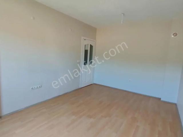 Va1 Menemen Yeşilpınar Mahallesinde Full Kredi 2+1 Satılık Daire