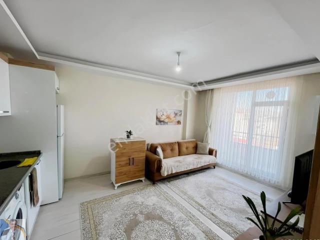 Van Avm Civarı Satılık Eşyalı 1+1 Geniş Daire