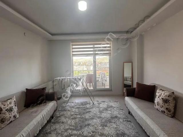 Van Avm Yakını Site İçinde Satılık 2+1 Geniş Daire